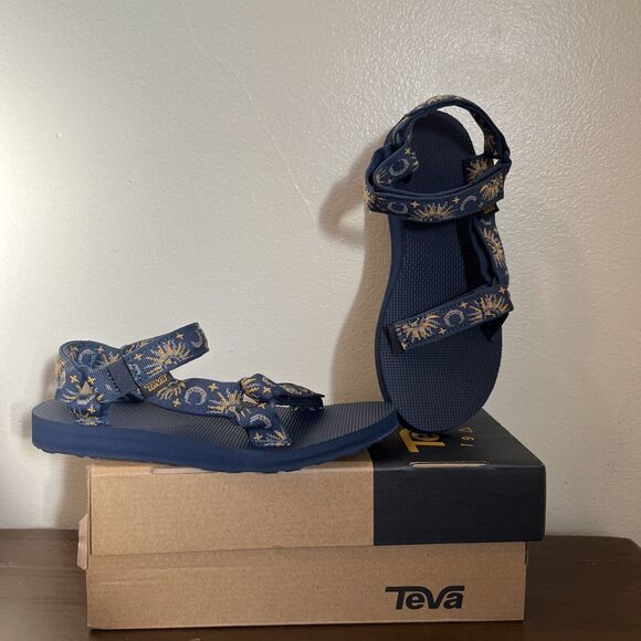 TEVA Women’s Original Universal Sandal, Navy Sun & Moon Celestial- 7 NEW IN BOX - Picture 2 of 6
